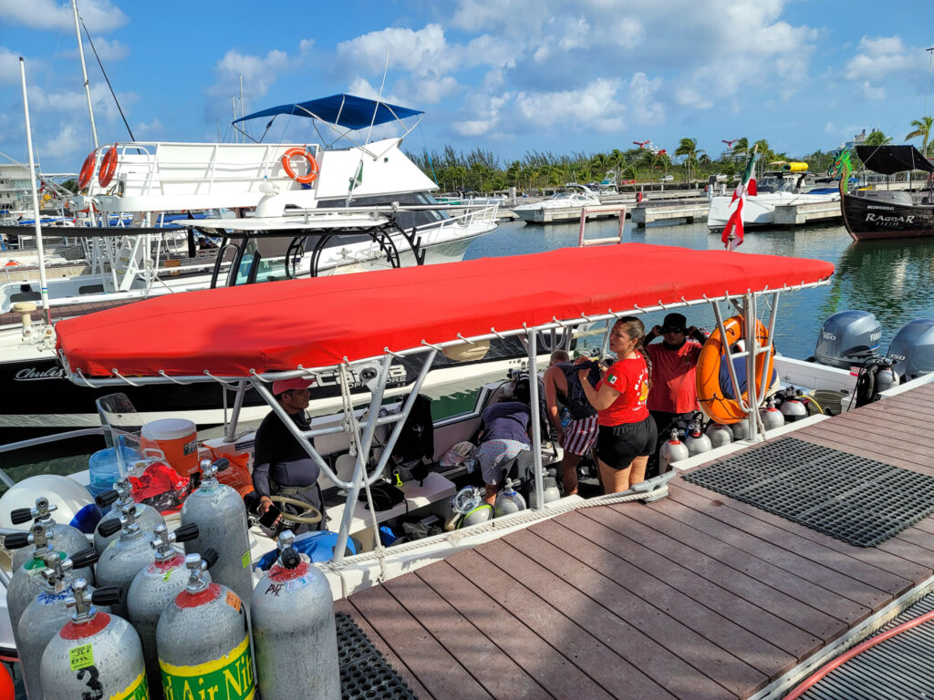 scuba diving boat